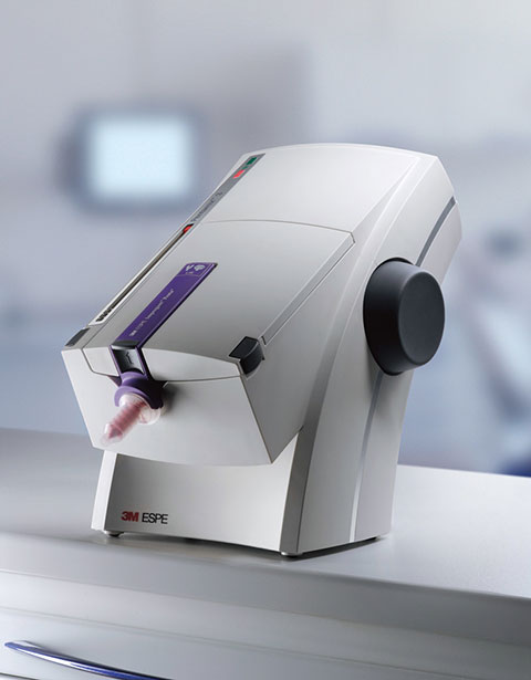 ハンドピース自動洗浄・注油システム（iCare）画像